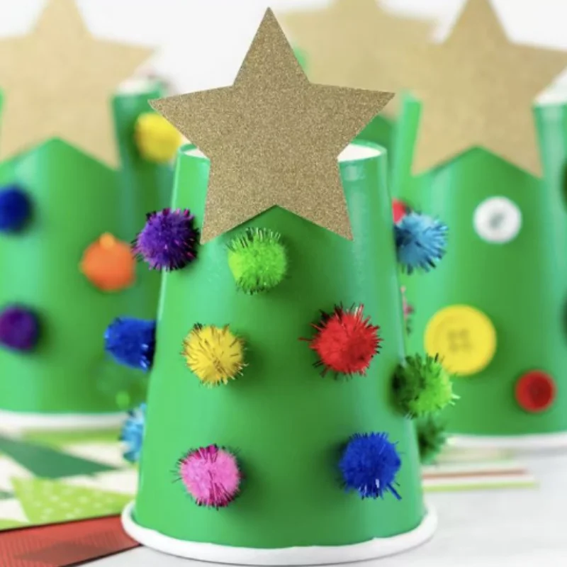 5 cách làm cây thông Noel bằng ly giấy cực đơn giản tại nhà