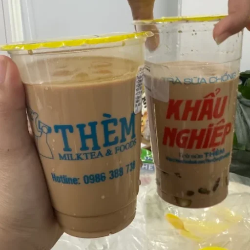 So sánh ly giấy và ly nhựa: ưu nhược điểm, loại nào tốt hơn?