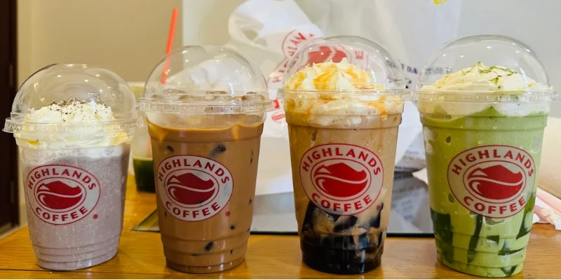So sánh 3 size ly highlands và mẫu ly giấy, ly nhựa đẹp