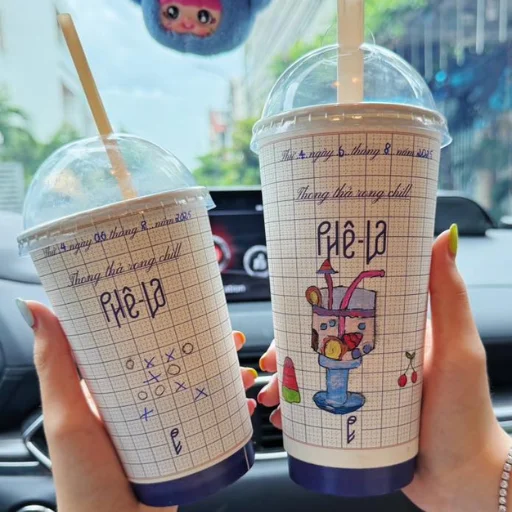 Ly Ô Ly của Phê La gây sốt cộng đồng mạng mùa tựu trường